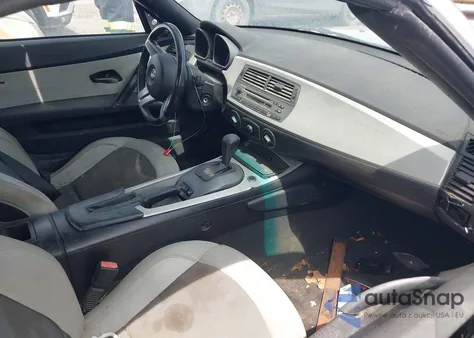 2003 BMW Z4 2.5I z USA, uszkodzony, nr VIN 4USBT33423LS41135